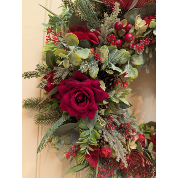 Red rose Christmas wreath