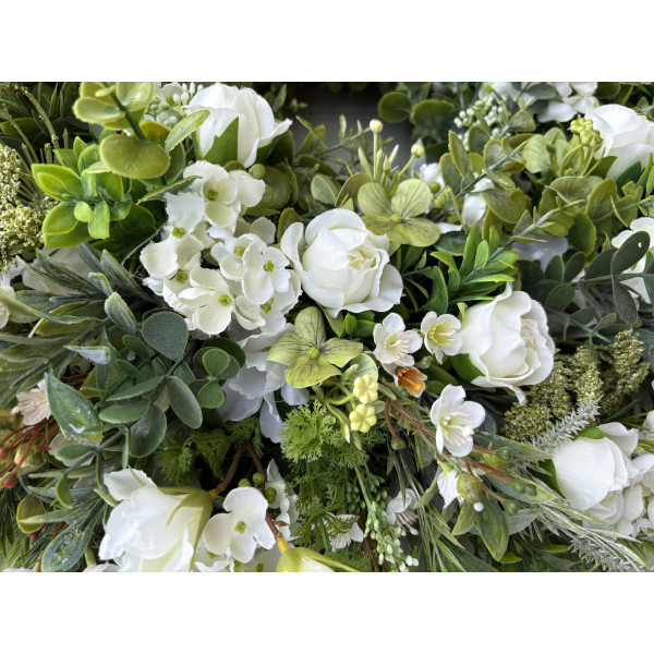 Rambling White Rose Luxury Wreath