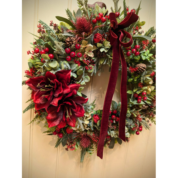  Amaryliss Christmas Wreath
