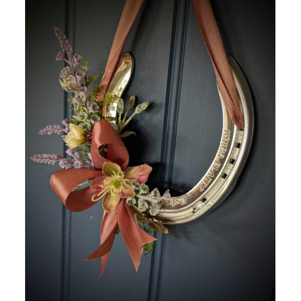 Floral Horseshoe 