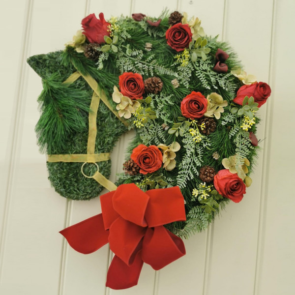 Scarlet  Deluxe Horse Wreath   