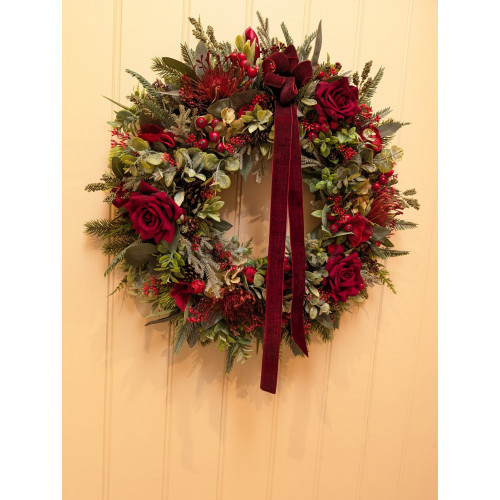 Red rose Christmas wreath