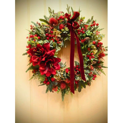  Amaryliss Christmas Wreath