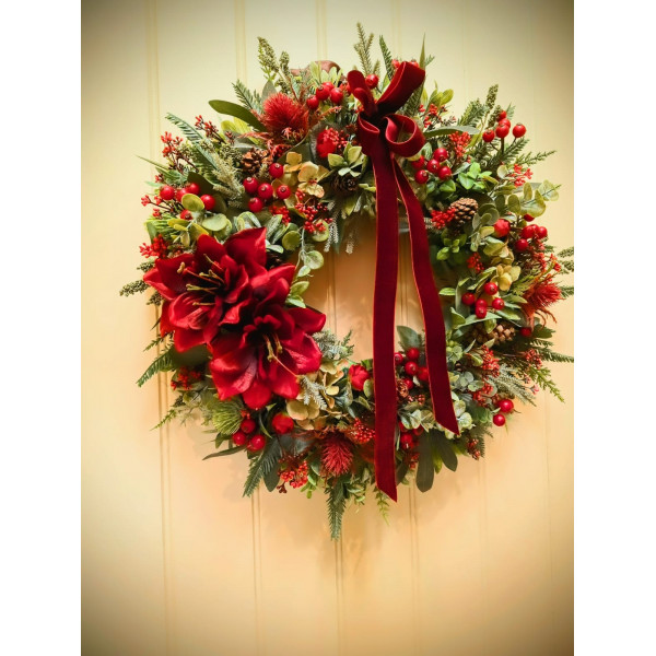  Amaryliss Christmas Wreath