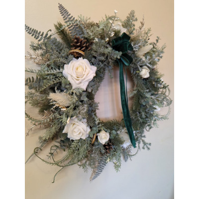 White Christmas Rose Wreath